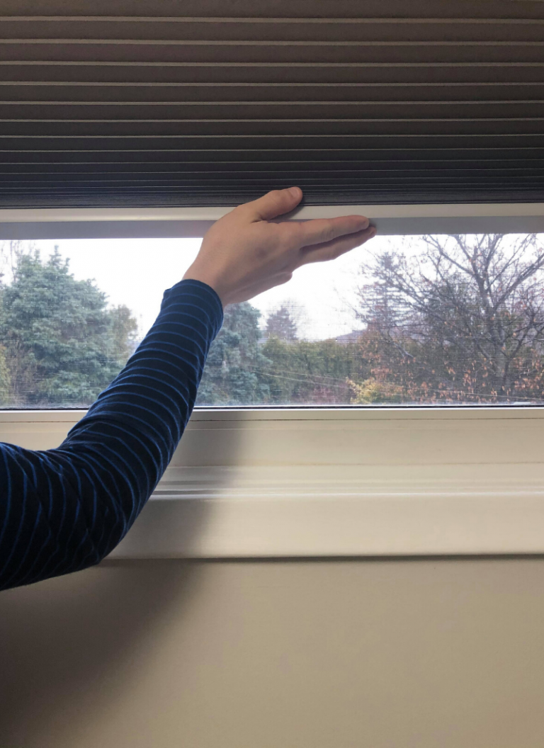 Cordless Blinds in Ontario: How Do Cordless Blinds Work? - Graham's and Son